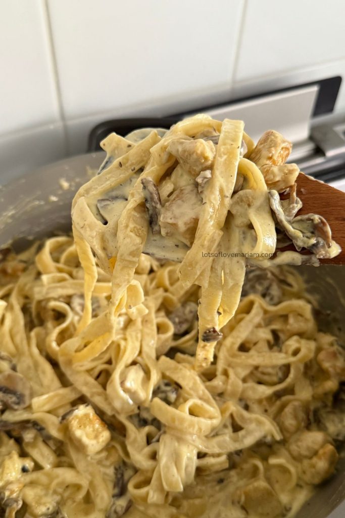 Easy creamy chicken and mushroom tagliatelle