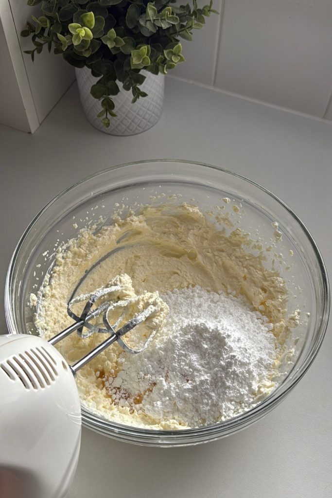 cinnamon roll icing recipe