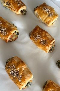 spinach and cheese puff pastry rolls